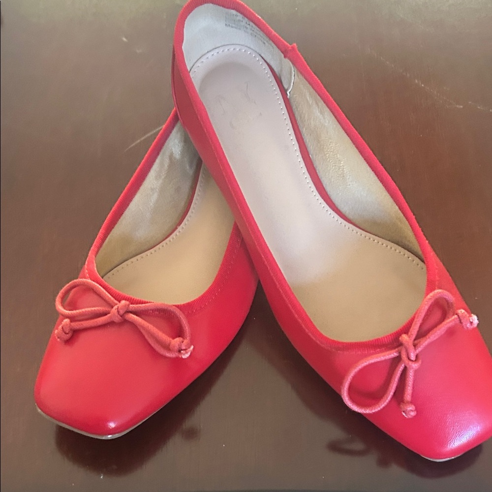 New York & Company Vibrant Red Flats
